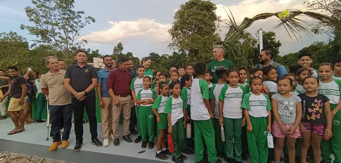 Vereadores do Poder Legislativo da Câmara de Belterra participaram da Assinatura da Ordem de Serviço da Nova Escola e da Inauguração da Quadra Poliesportiva da Comunidade de Maguary na Flona do Tapajós